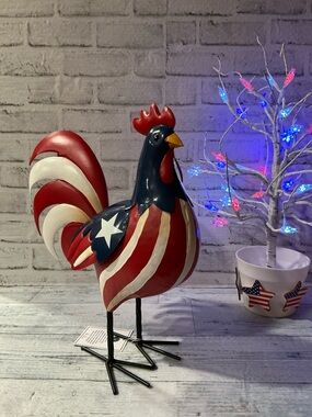 MARTHA STEWART Americana Metal Rooster Decor
